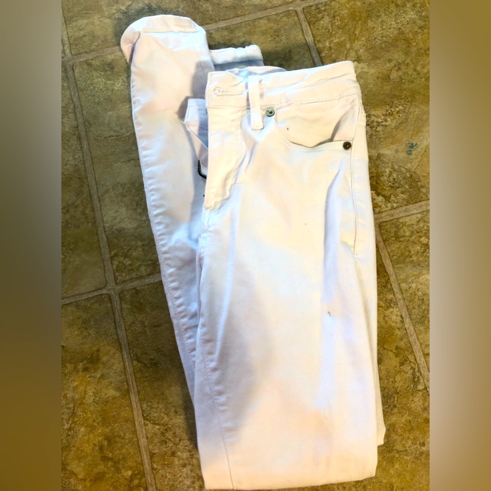 KanCan jeans, size 5/26, white